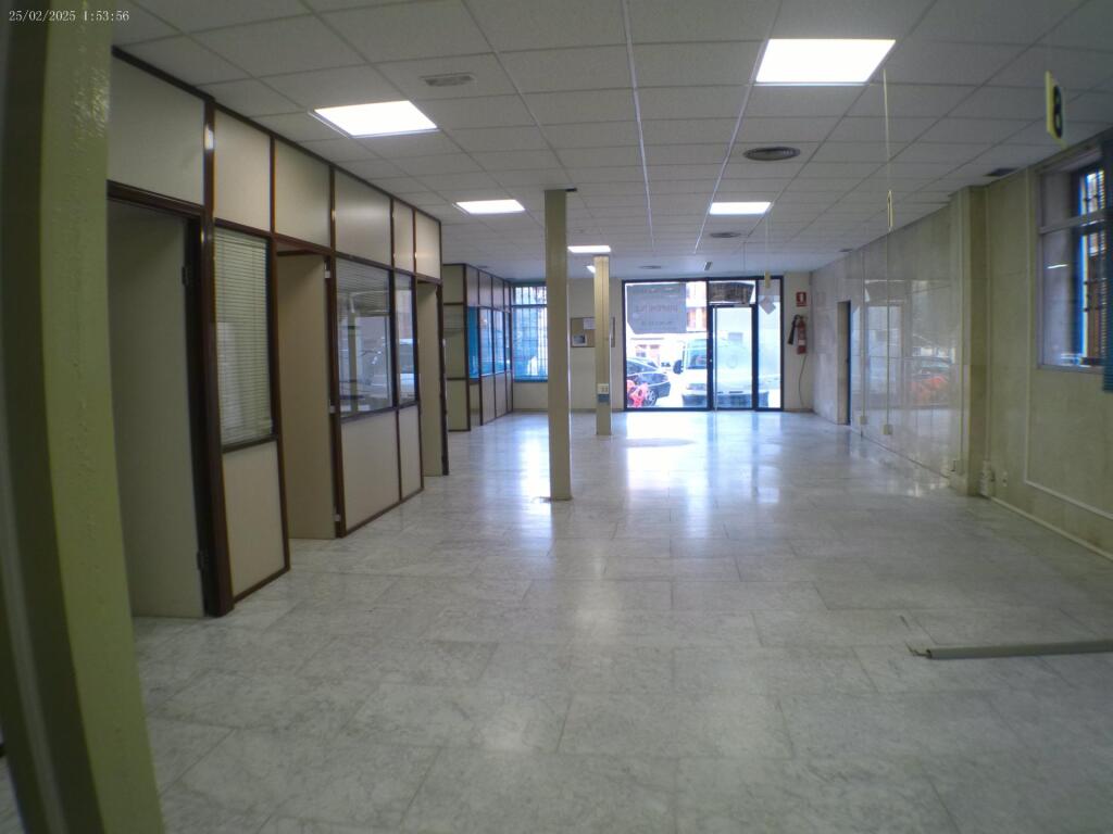 Imagen 3 de LOCAL COMERCIAL CENTRO LLIRIA Imagen 3 de LOCAL COMERCIAL CENTRO LLIRIA