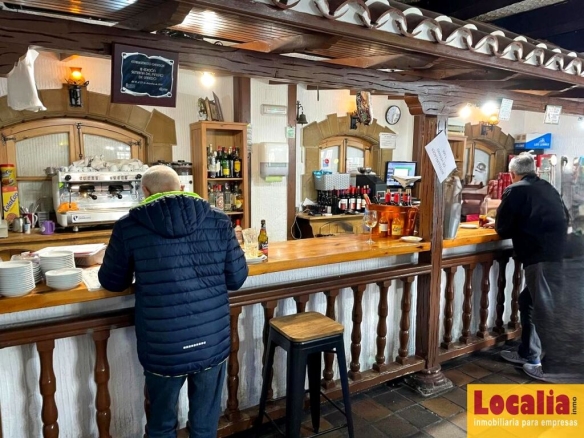 Imagen 4 de Singular bodegón en venta en Laredo.