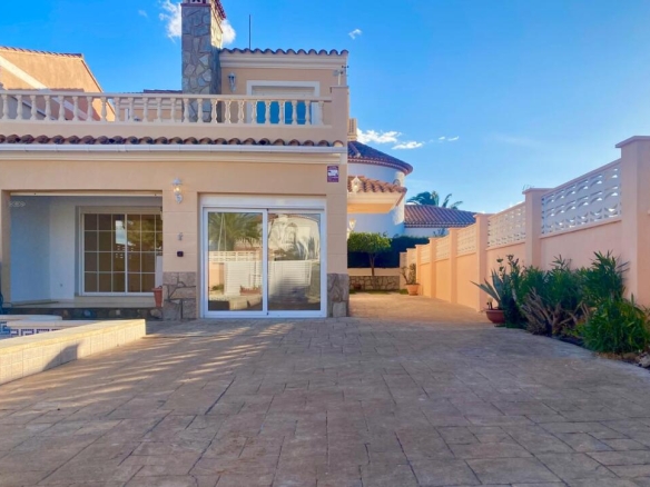 Imagen 3 de Fantástico pareado en Miami-Platja