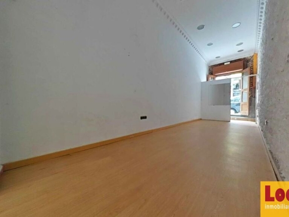 Imagen 2 de Céntrico y amplio local en el corazón de Santander