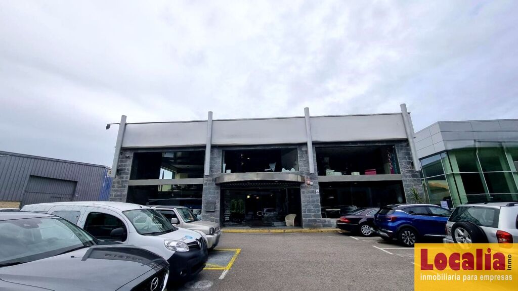 Imagen 3 de Fantástica nave en alquiler en Santander.