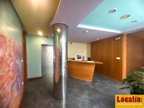 Imagen 3 de Oficinas de alta calidad en centro de Torrelavega.