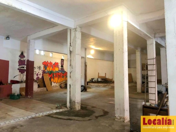 Imagen 2 de Local con posibilidad usar como nave