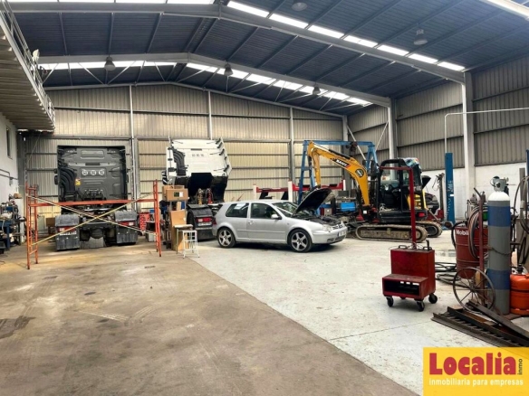 Imagen 1 de Alquiler de espectacular nave con campa. Gajano