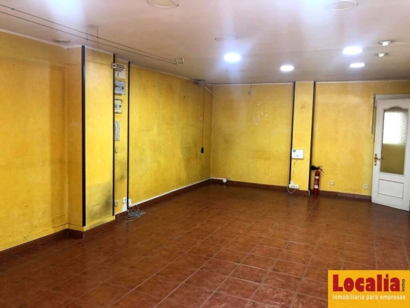 Imagen 4 de Local comercial en el centro de Torrelavega