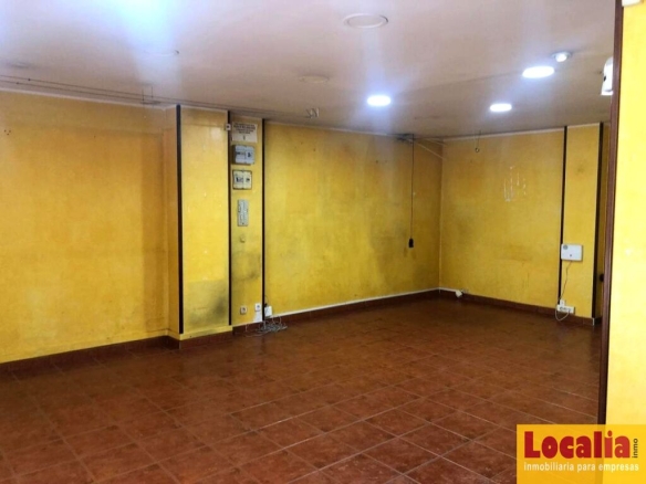 Imagen 1 de Local comercial en el centro de Torrelavega