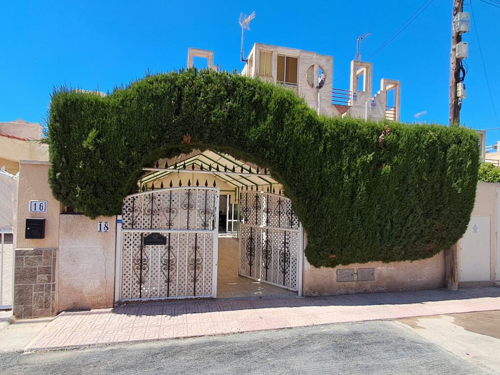 Imagen 1 de Casa-Chalet en Venta en Torrevieja Alicante