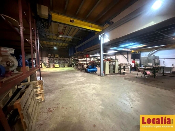 Imagen 1 de Nave industrial con oficinas en Santander 822m²