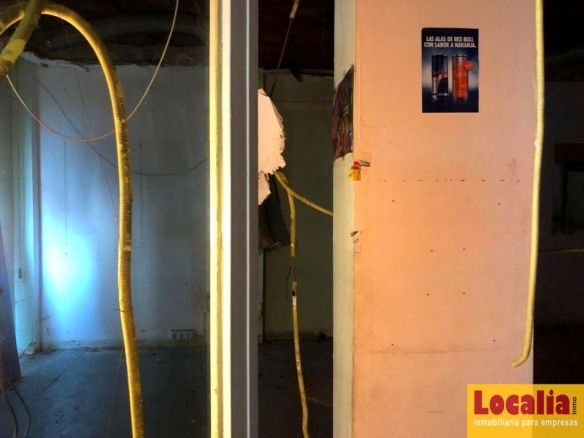Imagen 1 de Local comercial en el centro de Torrelavega