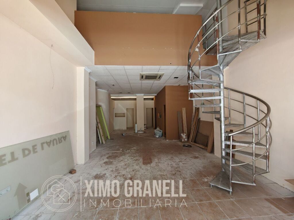 Imagen 1 de Local comercial en Alquiler en Vall D Uxo