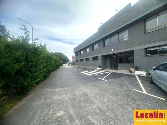 Imagen 3 de Naves industriales con edificio de oficinas
