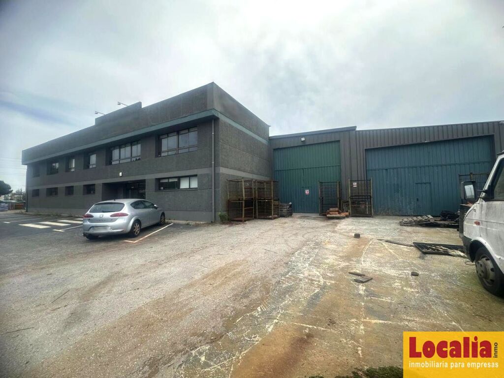 Imagen 1 de Naves industriales con edificio de oficinas