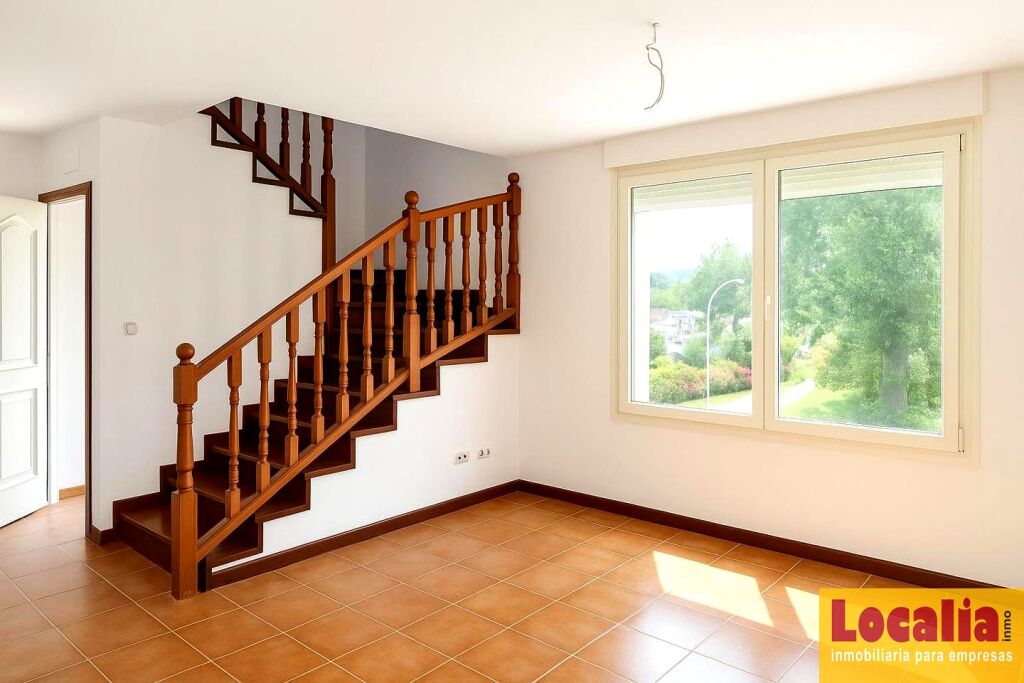 Imagen 4 de Chalet pareado con jardín en Argomilla de Cayón Imagen 4 de Chalet pareado con jardín en Argomilla de Cayón