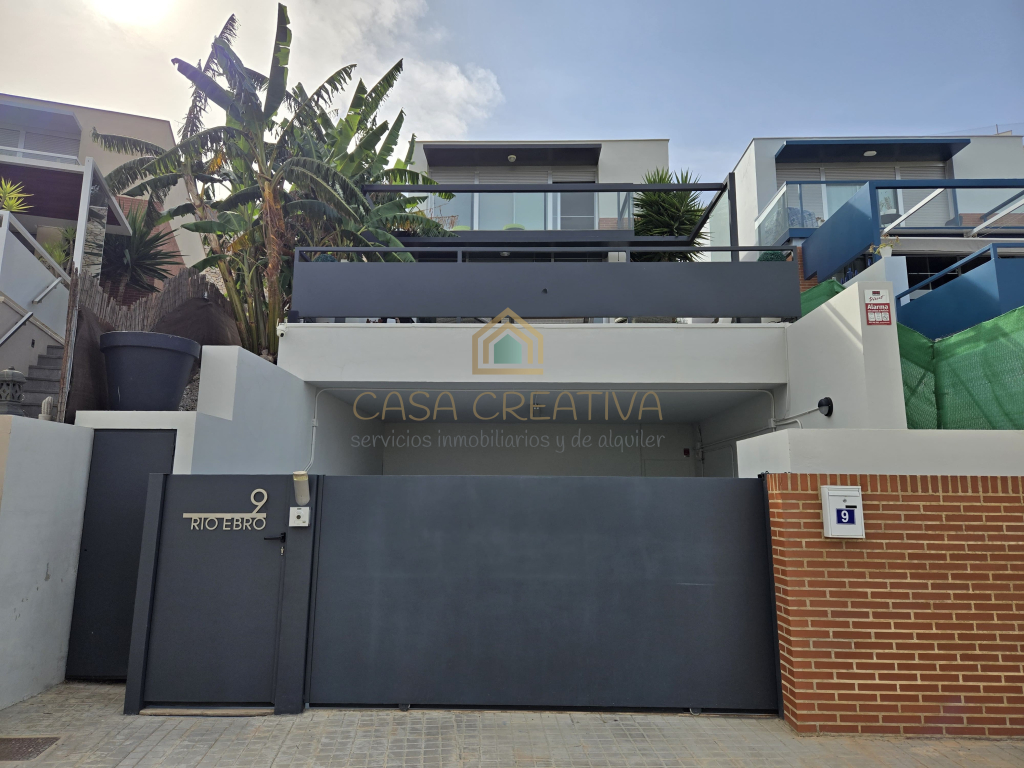 Imagen 1 de Casa-Chalet en Alquiler en Chiva Valencia