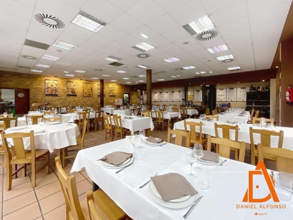 Imagen 3 de Tu próximo negocio empieza aquí: restaurante funcionando