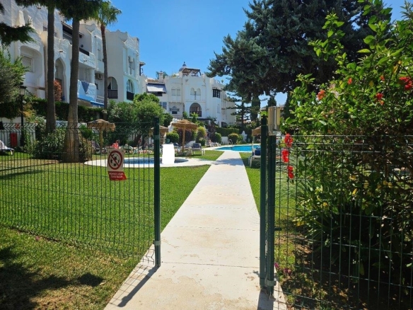 Imagen 2 de Piso en Venta en Calahonda Málaga