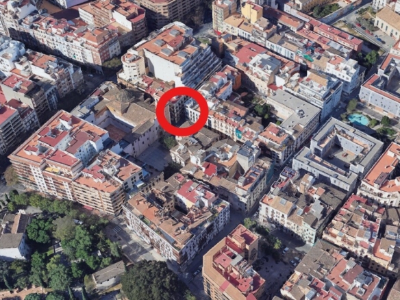 Imagen 1 de Local comercial en Venta en Valencia Valencia CIUTAT VELLA