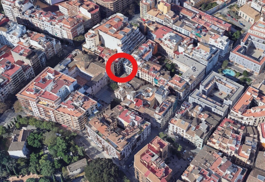 Imagen 1 de Local comercial en Venta en Valencia Valencia CIUTAT VELLA