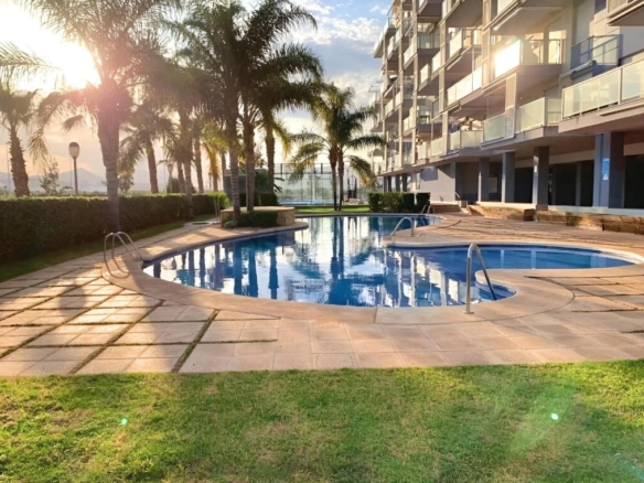 Imagen 1 de Apartamento exterior con dos dormitorios junto al mar en Moncofa