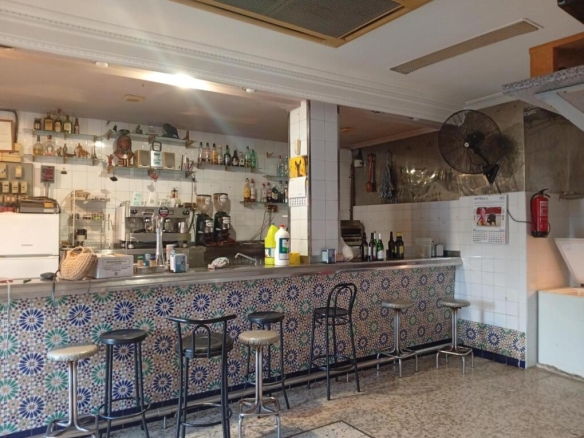 Imagen 1 de Fantástico Local comercial en Avda de Jerez!!!