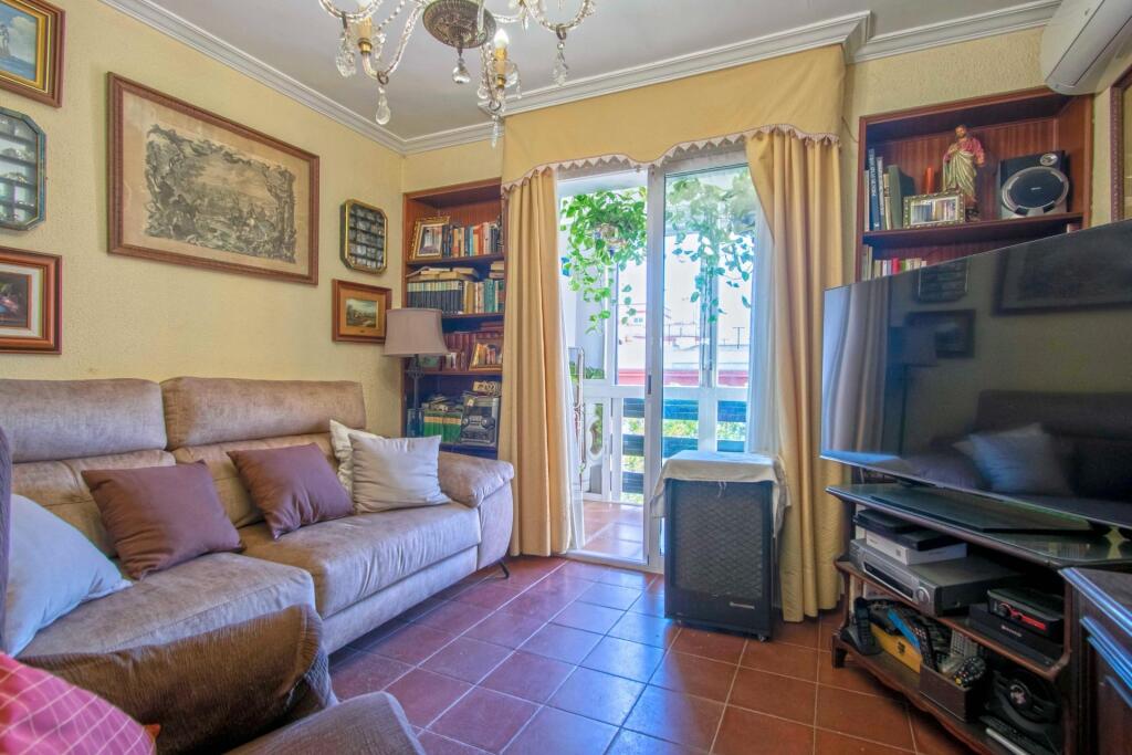 Imagen 3 de Amplio piso junto Avda. de La Palmera!!! Imagen 3 de Amplio piso junto Avda. de La Palmera!!!