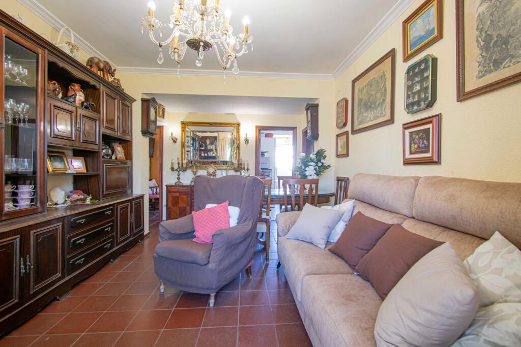 Imagen 4 de Amplio piso junto Avda. de La Palmera!!! Imagen 4 de Amplio piso junto Avda. de La Palmera!!!