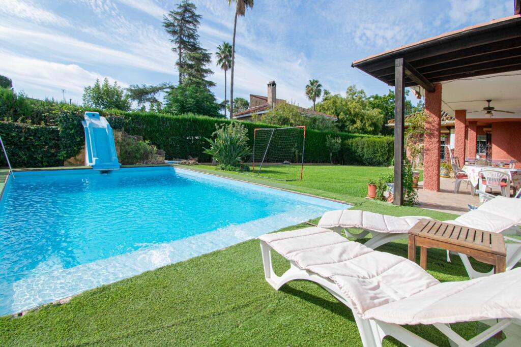 Imagen 3 de Espectacular chalet en Simón Verde!!!