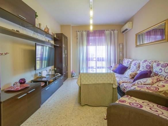 Imagen 2 de Fantástico piso en Los Bermejales con plaza de garaje y trastero!!!!