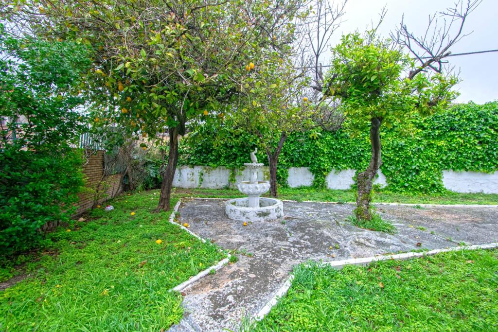 Imagen 4 de Chalet independiente en venta en Salteras