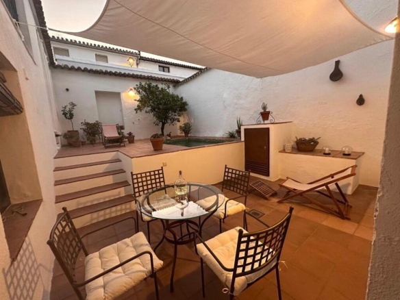Imagen 4 de Preciosa casa en Cazalla de La Sierra con espectacular terraza y piscina privada!!!