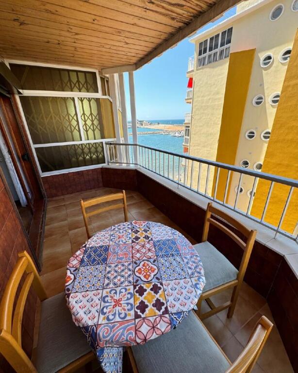 de 52m2 con 1 dormitorio y 1 baño