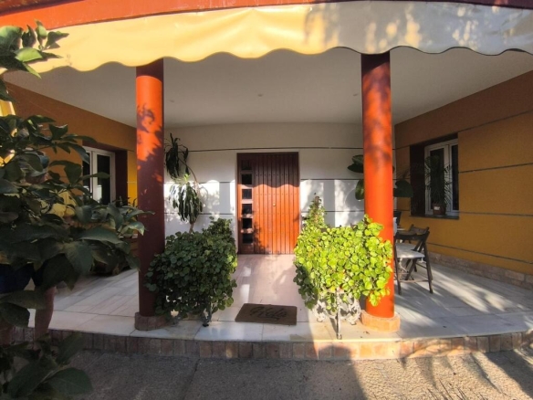 Imagen 4 de Espectacular chalet independiente en Palomares del Río!!!