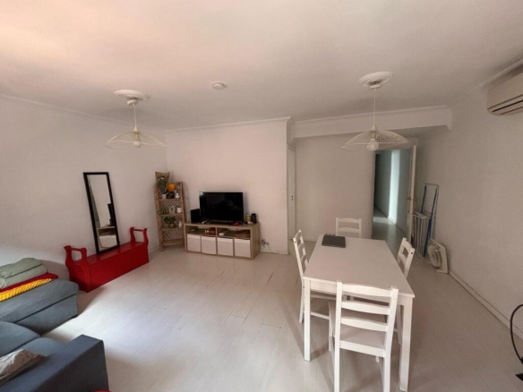 Imagen 2 de Amplio piso junto Plaza de San Lorenzo con terraza!!!