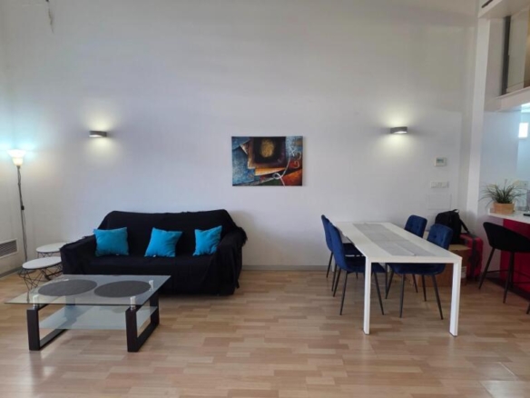 Imagen 2 de Ático en alquiler calle Andarella 2