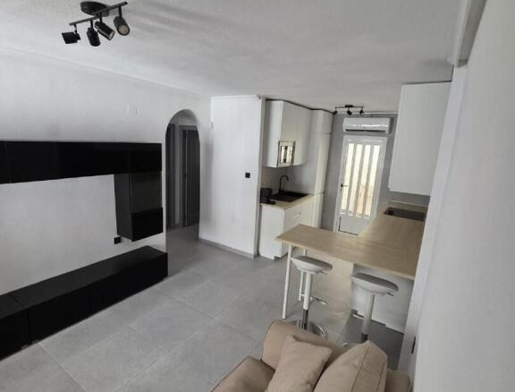 de 65m2 con 2 dormitorios y 1 baño