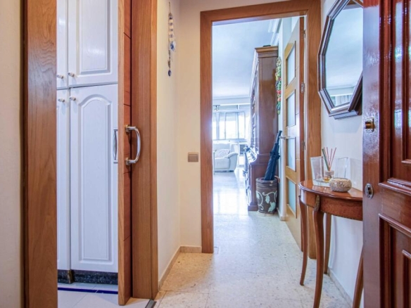 Imagen 4 de Estupendo piso junto Hospital Macarena!!!