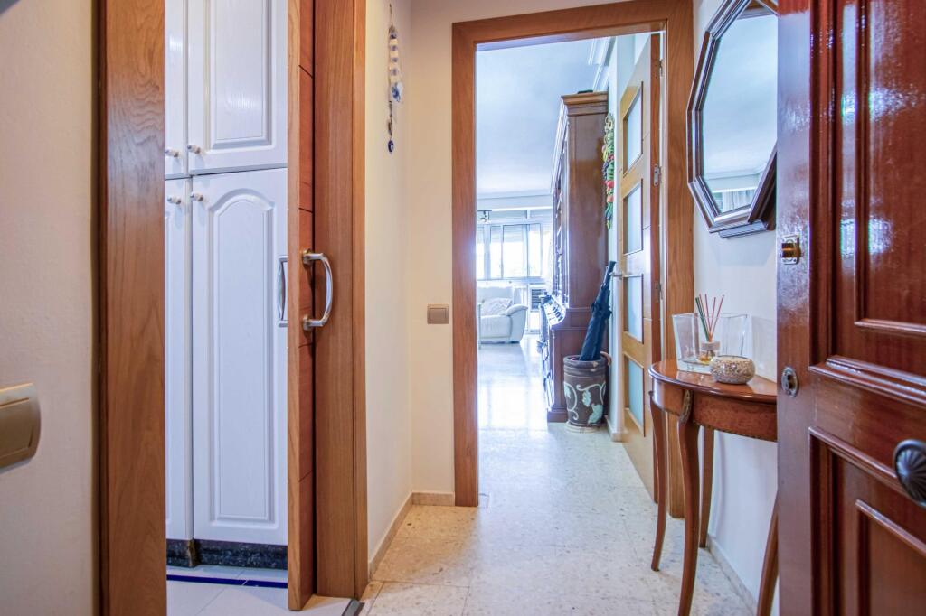 Imagen 4 de Estupendo piso junto Hospital Macarena!!! Imagen 4 de Estupendo piso junto Hospital Macarena!!!