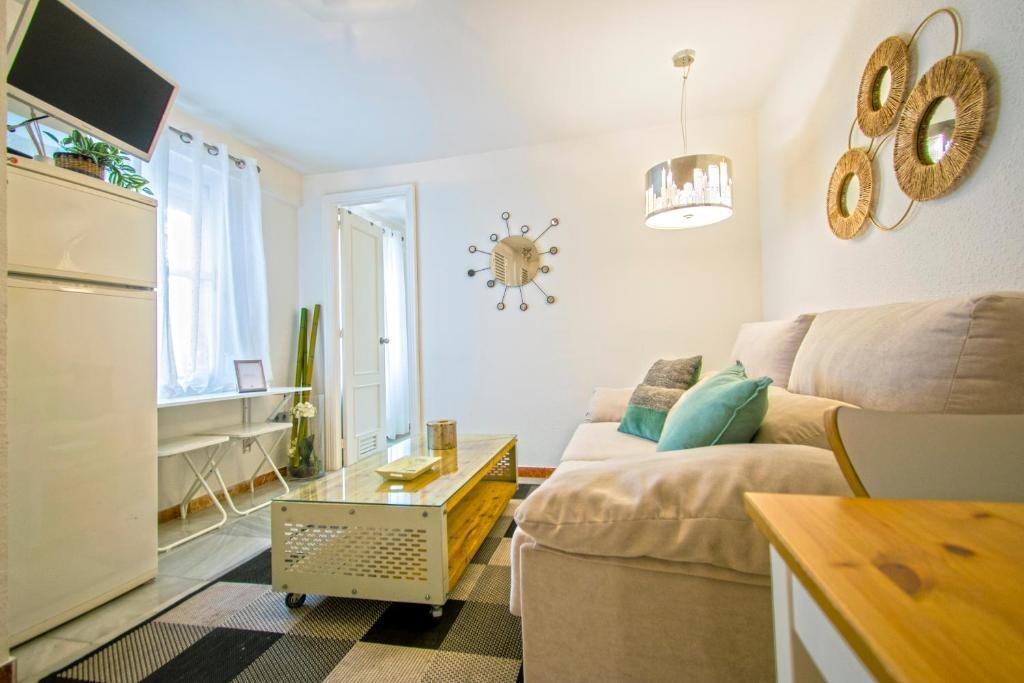 Imagen 2 de Bonito apartamento recién reformado y amueblado junto a La Encarnación