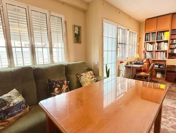 Imagen 3 de Magnífico piso con balcón en La Alfalfa