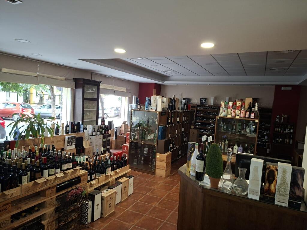 Imagen 2 de LOCAL COMERCIAL EN CALLE FERNÁNDEZ DE RIBERA