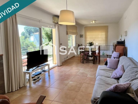 Imagen 2 de Oportunidad! Preciosa casa en la Urb. “Castella d’Indies”