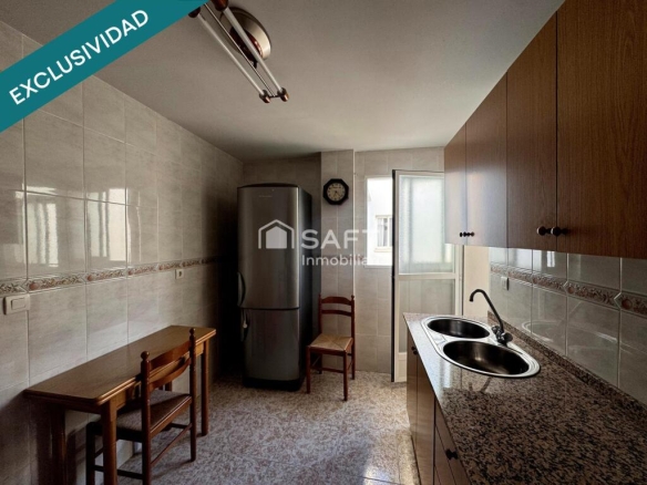 Imagen 4 de Gran piso amueblado con garaje en el centro de Pinoso