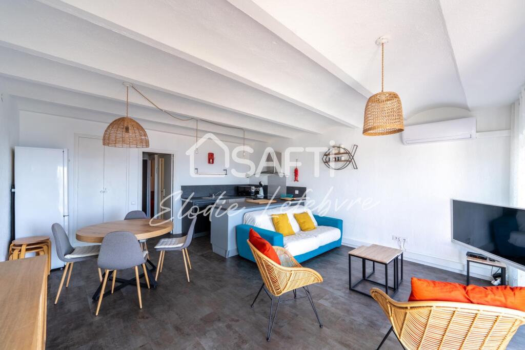 Imagen 3 de Apartamento con vistas al mar en Canyelles con licencia turística