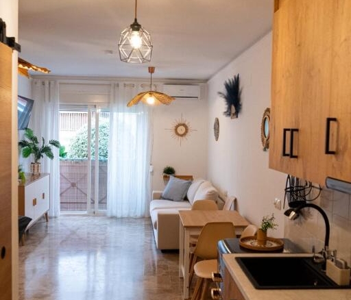 Imagen 1 de FANTASTICO ESTUDIO REFORMADO BAJONDILLO DE TORREMOLINOS