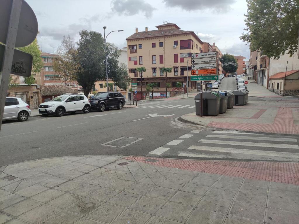 Imagen 3 de PISO PARA REFORMAR EN EL CENTRO DE SANTA BÁRBARA Imagen 3 de PISO PARA REFORMAR EN EL CENTRO DE SANTA BÁRBARA