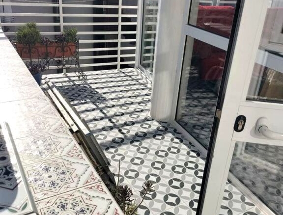 Imagen 2 de ATICO CON MAGNIFICAS VISTAS EN EL CENTRO DE LA CIUDAD