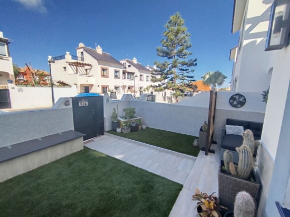 Imagen 1 de Adosada en Venta en Corralejo Las Palmas