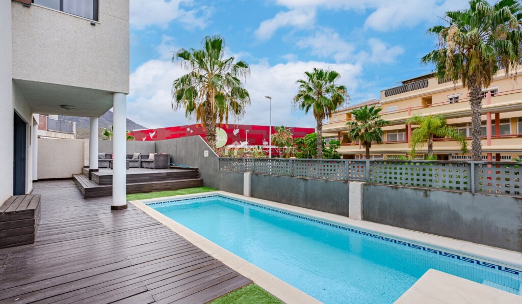 Imagen 3 de Casa de pueblo en Venta en Adeje Santa Cruz de Tenerife