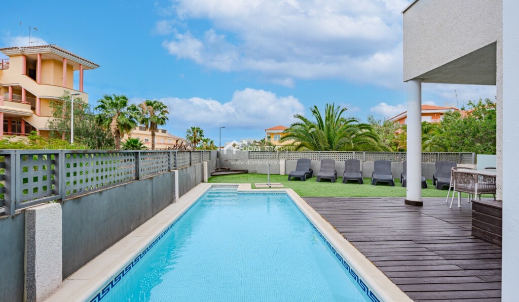 Imagen 4 de Casa de pueblo en Venta en Adeje Santa Cruz de Tenerife