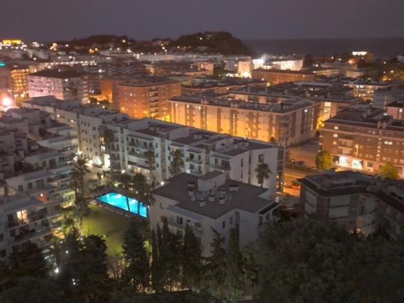 una gran inversión en pleno centro de FENALS y con licencia turística activa!!!